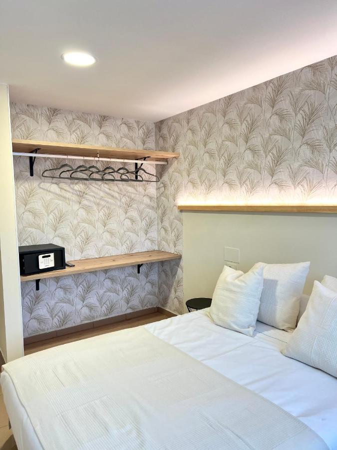 Hostal La Poetisa - Auto Check-In Кульєредо Екстер'єр фото