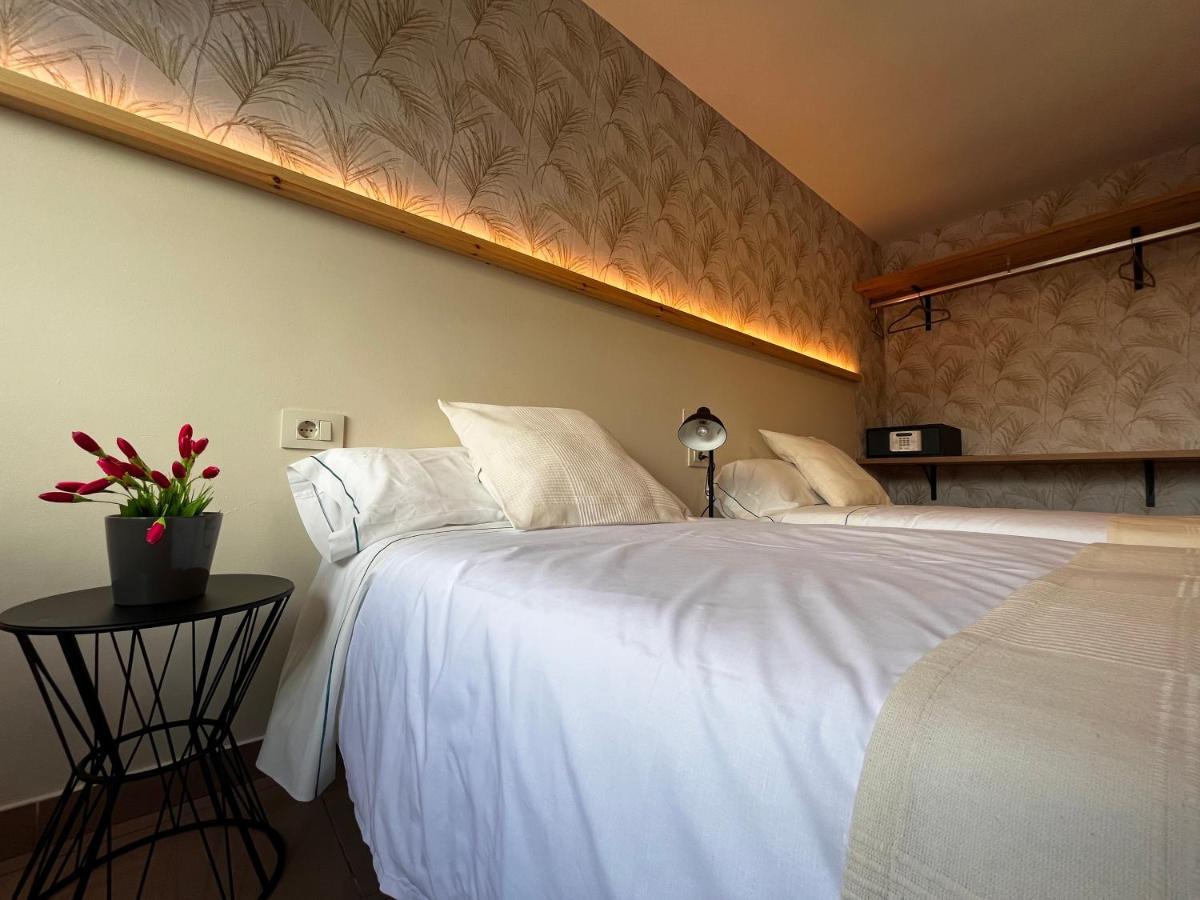 Hostal La Poetisa - Auto Check-In Кульєредо Екстер'єр фото