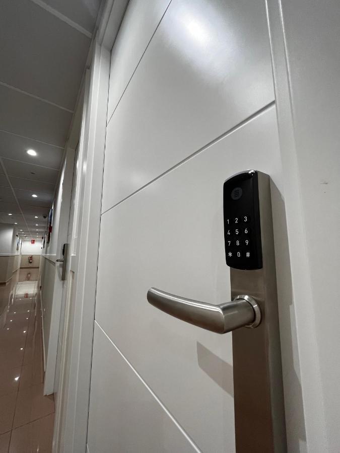 Hostal La Poetisa - Auto Check-In Кульєредо Екстер'єр фото