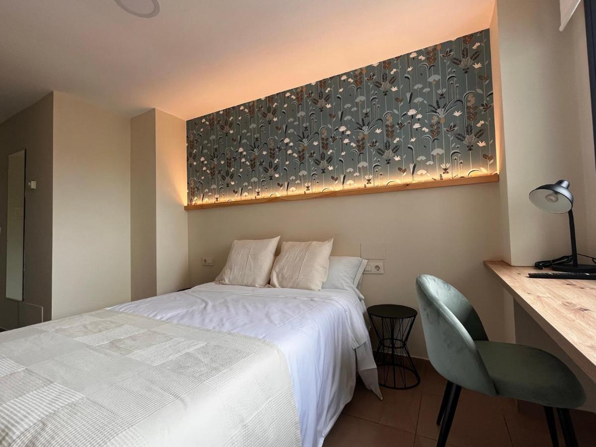 Hostal La Poetisa - Auto Check-In Кульєредо Екстер'єр фото